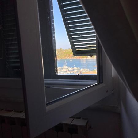 Casa Le Grazie Lägenhet Le Grazie  Exteriör bild